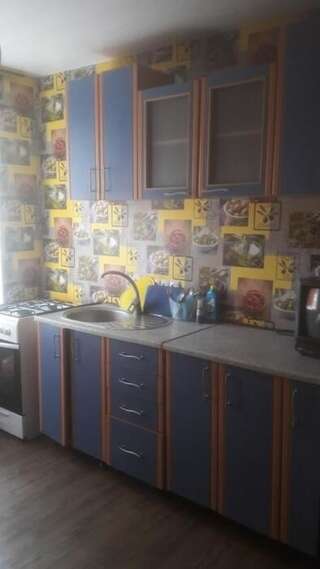 Дома для отпуска Сдам дом с участком возле моря Одесса Дом с 3 спальнями-8